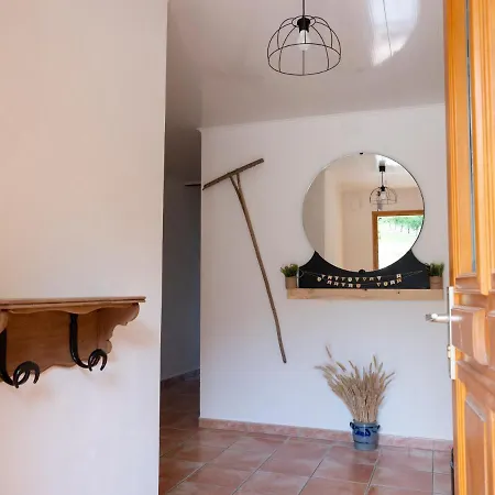 Maison Avec Vue Panoramique, Piscine Et